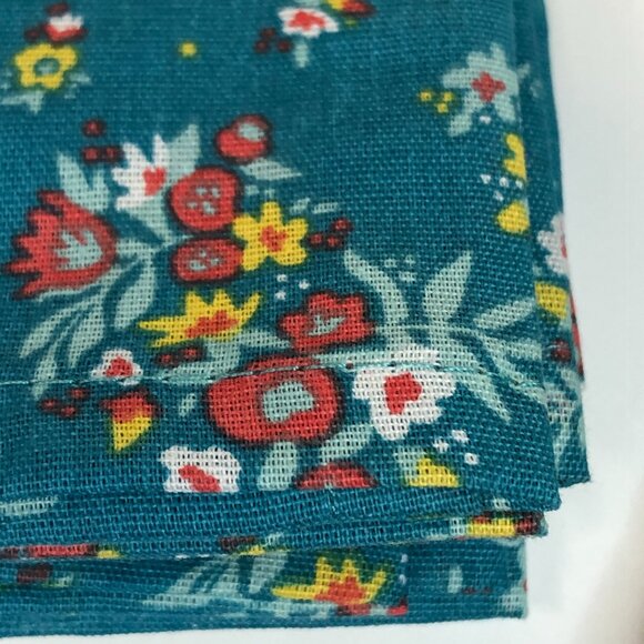 Pioneer Woman Cloth Napkins Rose Ditsy GreenFloral Fabric 4Pc Set Square 18"x18" - Picture 6 of 11